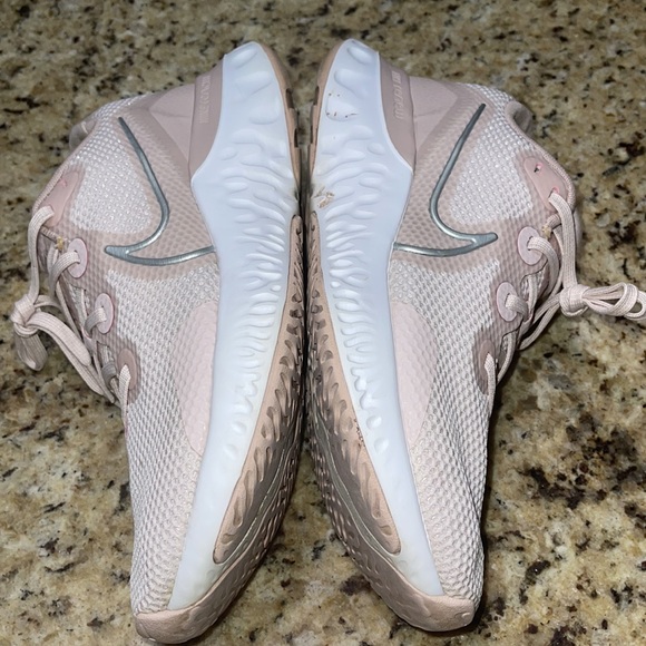 Nike Renew - Picture 6 of 10